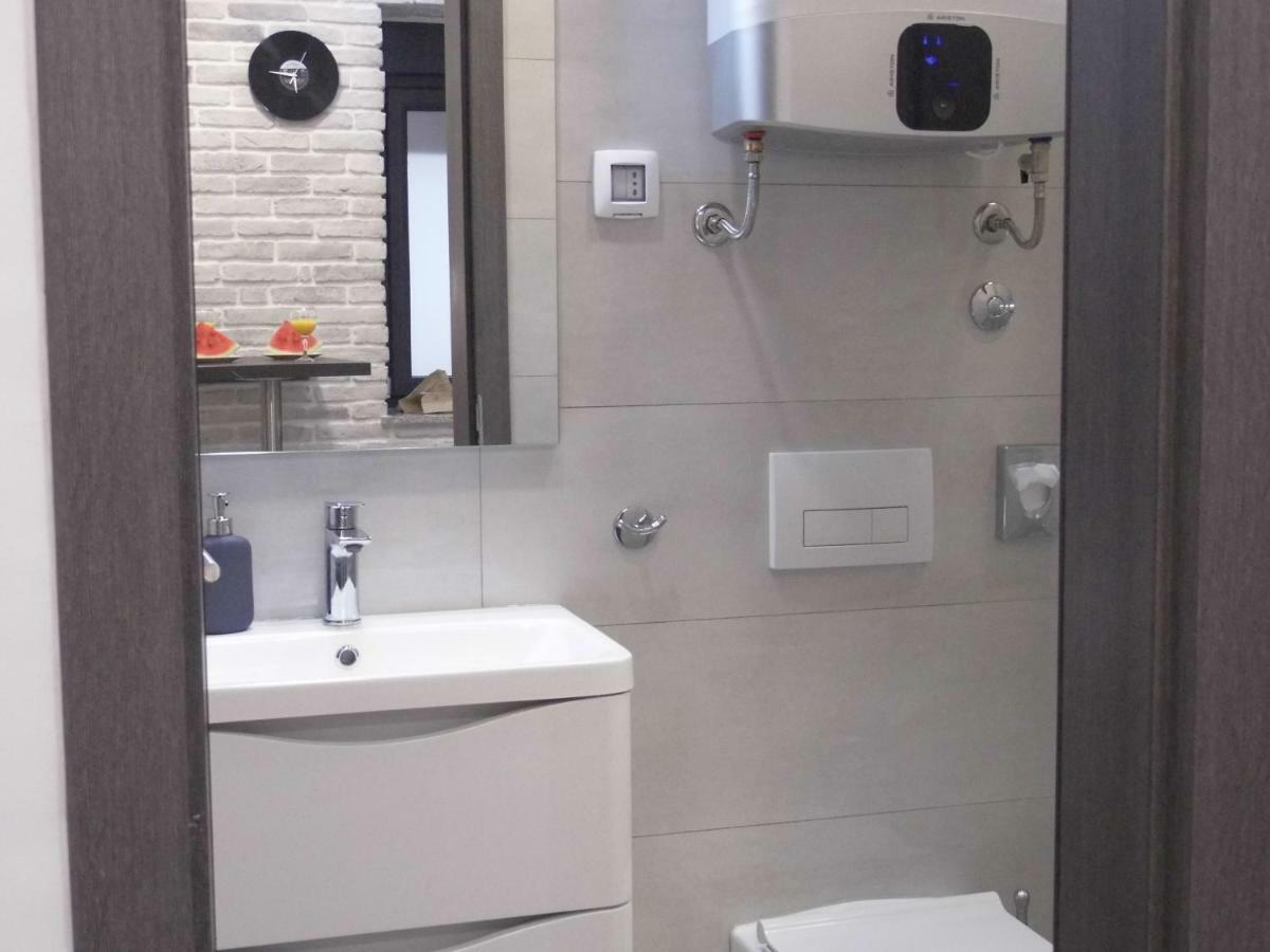 Batcave Apartman Póla Kültér fotó